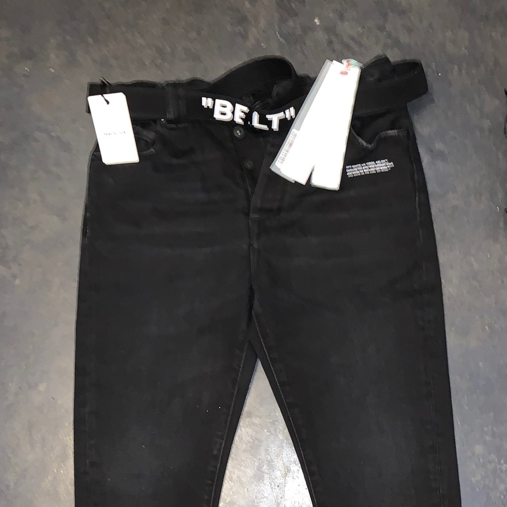 Off-white jeans, size 28